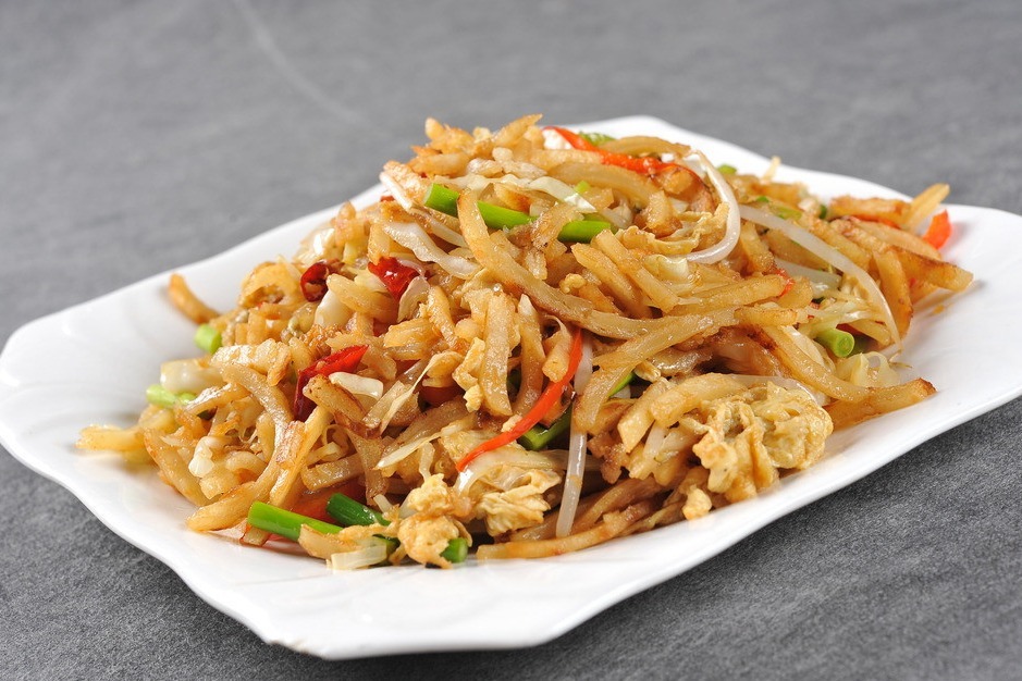 北方人都爱吃的炒饼，大厨教你正宗的素炒饼，太美味了！