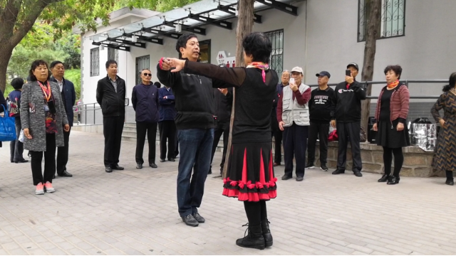 徐舞飞扬双人交谊舞,伦巴第一套第一节分解教