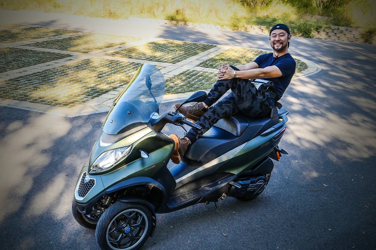 《宏義的摩托》来自比亚乔的倒三轮摩托车MP3