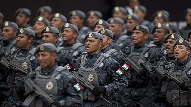 墨西哥毒枭为何嚣张?武器先进,人数和警察一样,不少还是特种兵