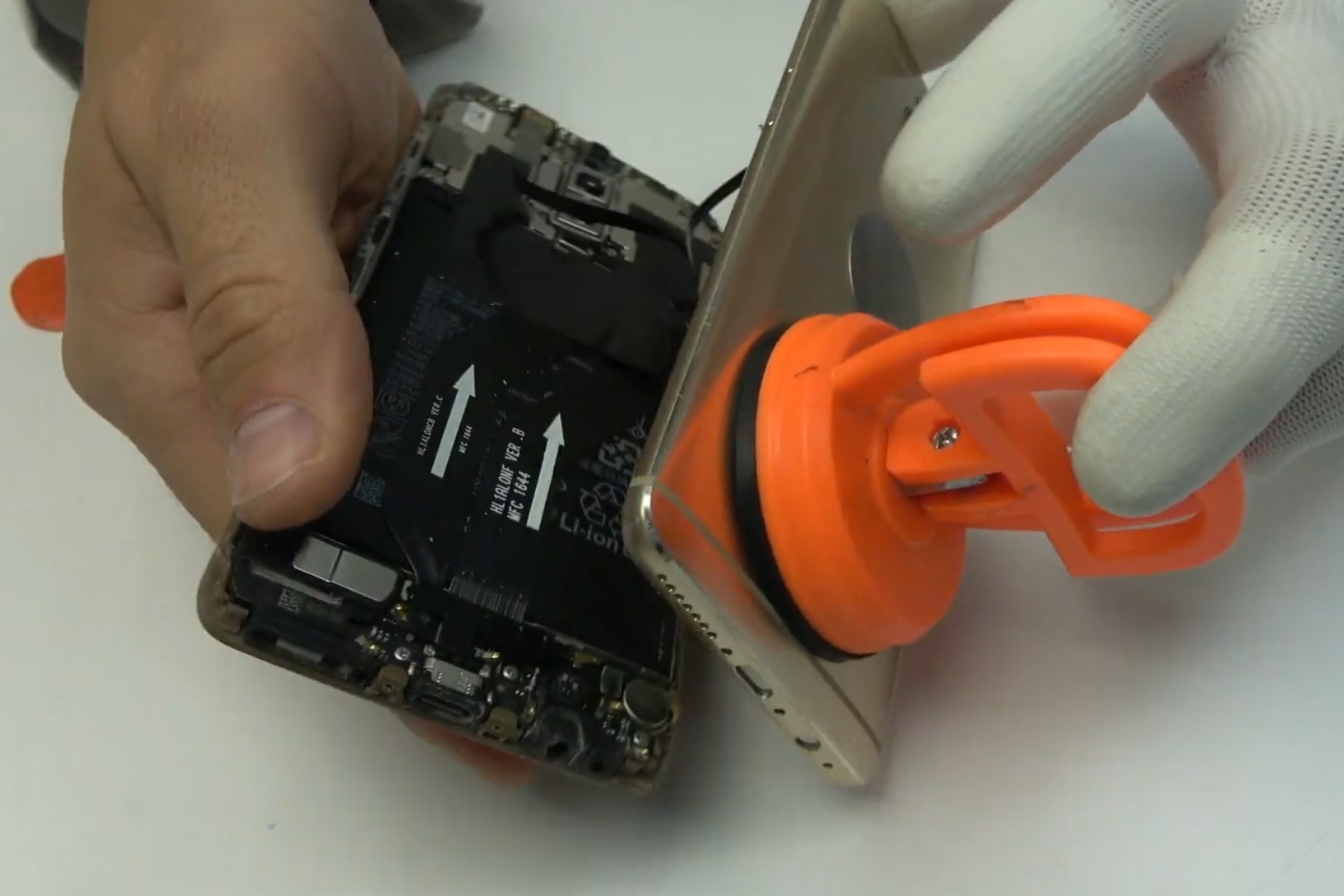 华为Mate 9 Pro拆解及安装步骤教程