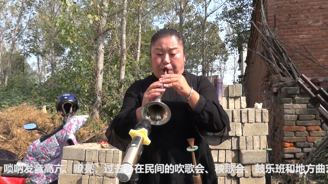 唢呐姐姐演奏《小兵张嘎》片尾曲《八路军拉大栓》，好听极了！
