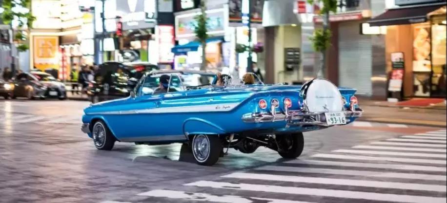 虽然不能拥有lowrider car,但是还可以拥有hip-hop