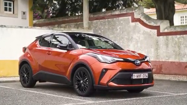 后排狗头窗，油耗倒是出色，2020款丰田C-HR紧凑型SUV