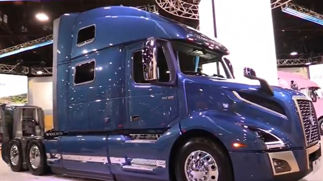 擎天柱来了也得颤抖，2020款沃尔沃VNL 860 重型卡车