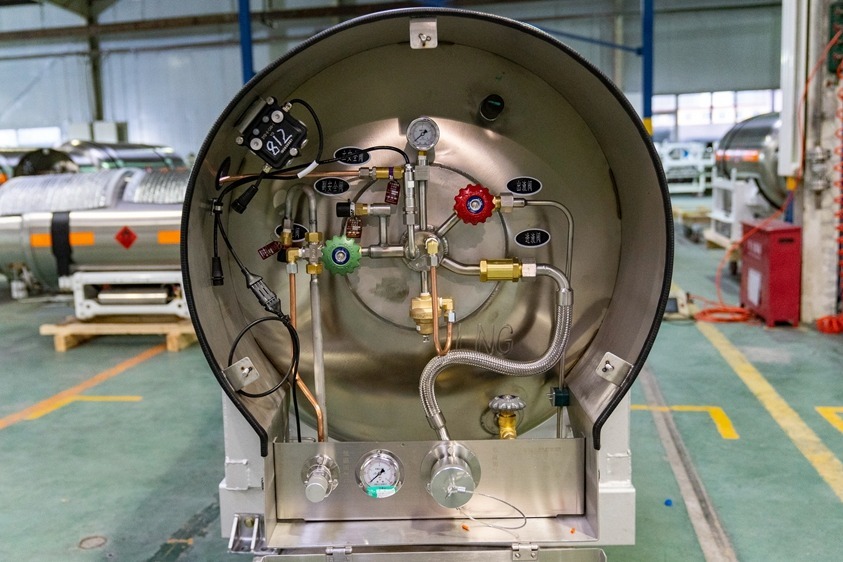 LNG储罐工作原理介绍，终于搞清楚这些管子和阀门的用途了