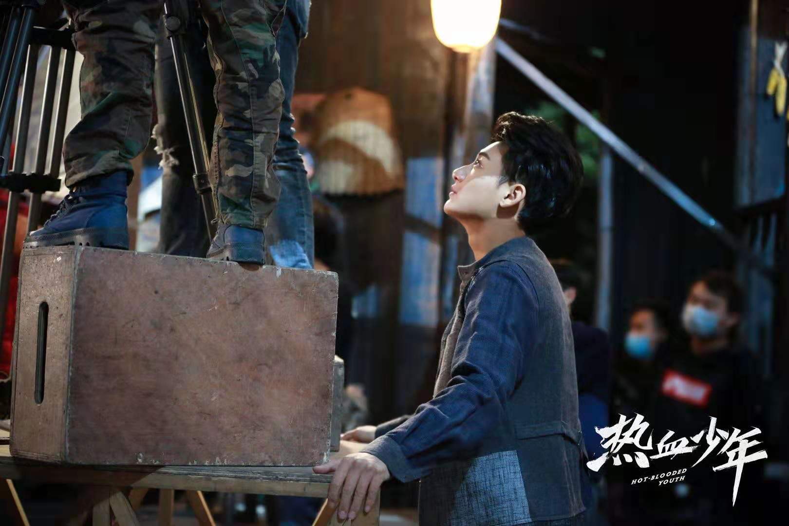 「龙韬娱乐」《热血少年》发布花絮 解锁黄子韬剧组兼职系列