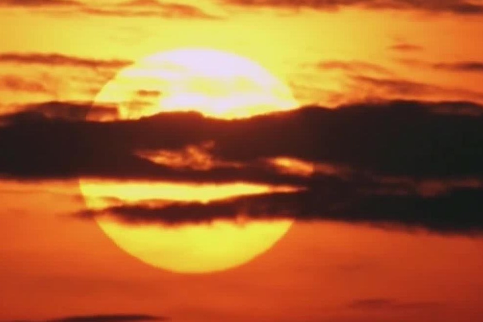 葛优配音短片《这一年那一年》，点亮金鸡光耀中华