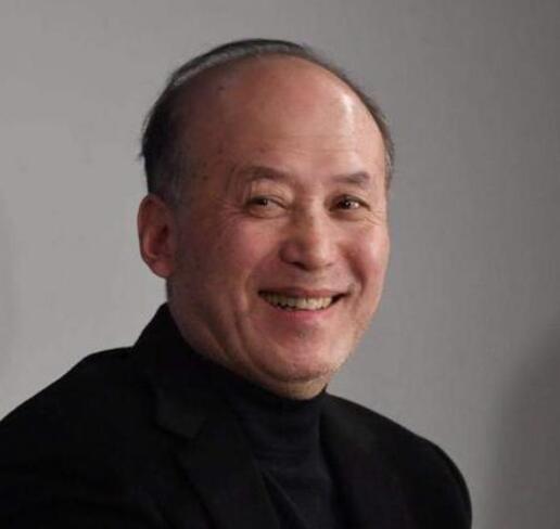 [长春国贸娱乐]64岁郭达近照曝光，曾20次登上春晚舞台，如今变成这样了