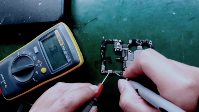 华为p30换个屏居然不显示了，秒修你看看