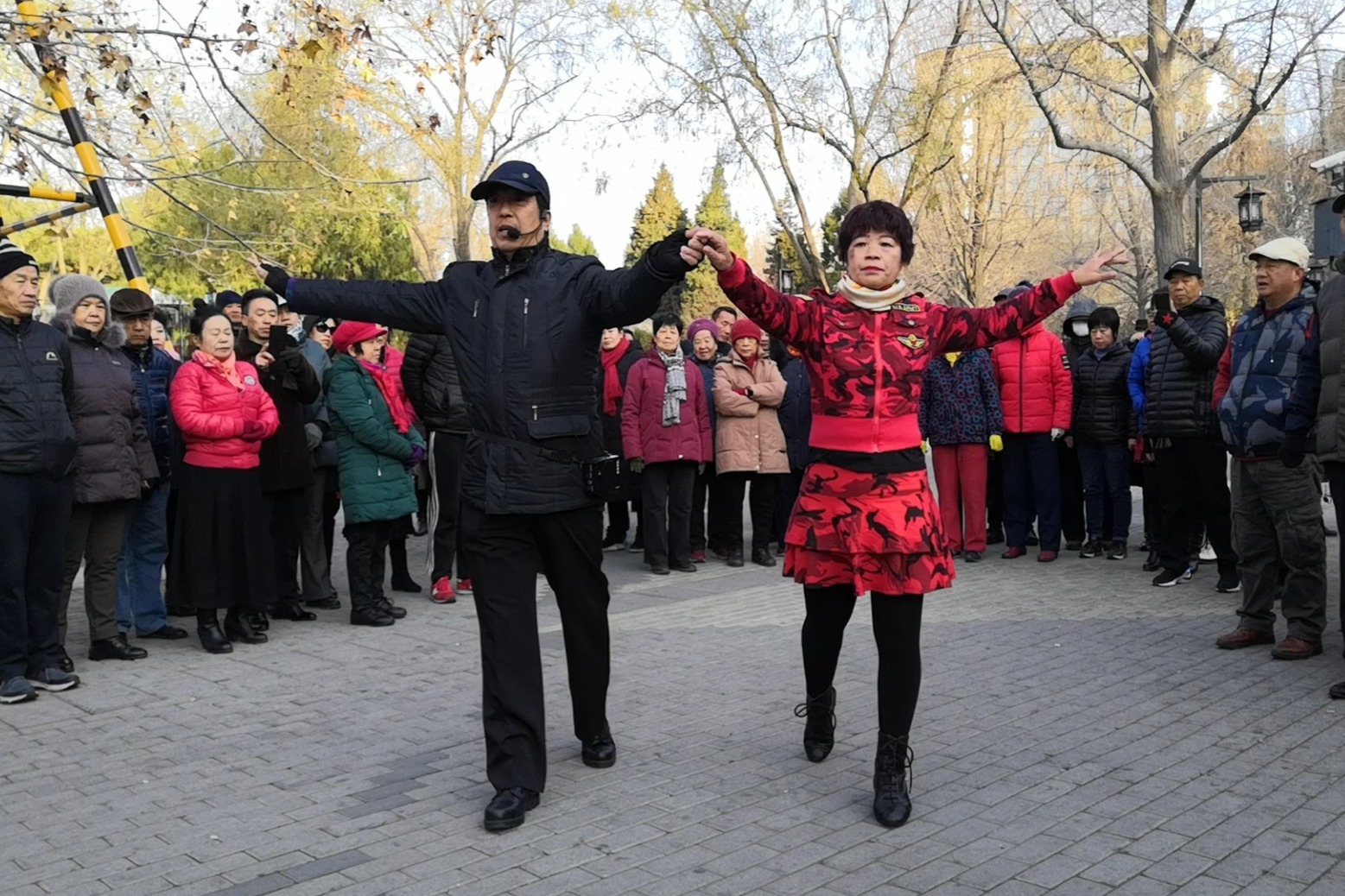 徐舞飞扬双人交谊舞,探戈第一套第四节《海浪