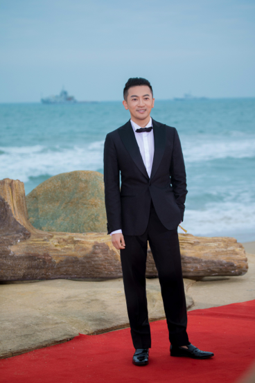 「芒果妈妈」戏里恋爱谈个遍，戏外单身好多年，苏有朋陈坤为什么还不找对象？