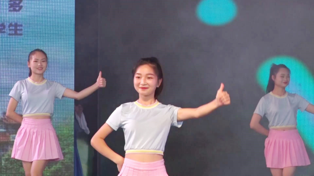 舞蹈《天天向上》，东莞观音山青春无限