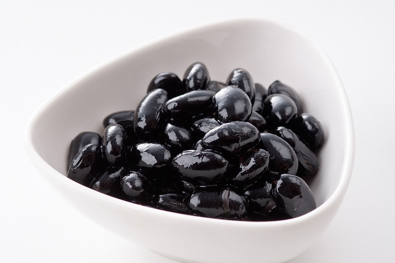 黑豆可以拿来泡豆浆吗，中医角度看黑豆有哪些功效呢？ - 知乎