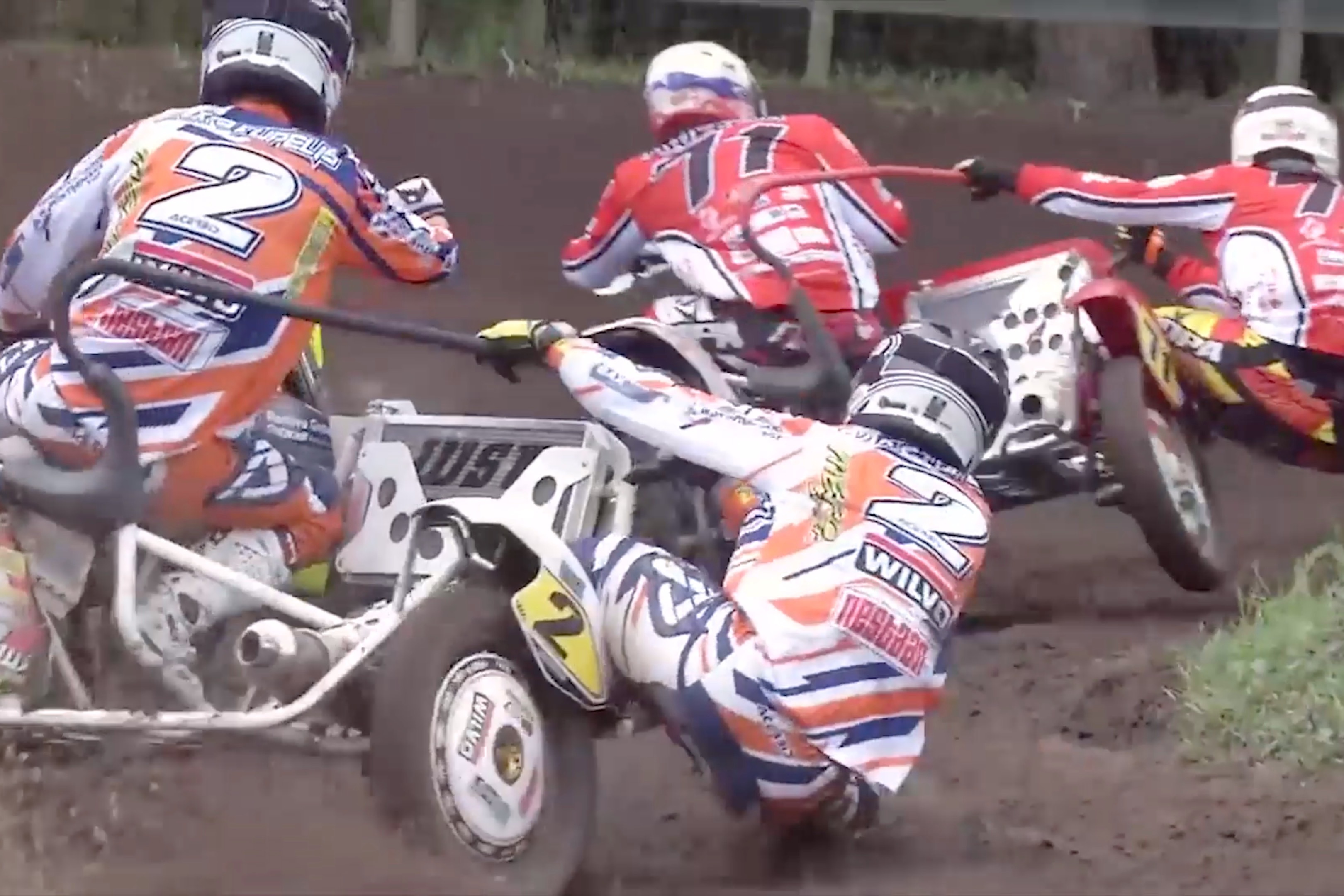 边三轮车也有比赛！玩法还是刺激！