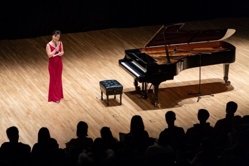张佳“浪漫之夜”钢琴音乐会在天津大剧院举行(最新发布)