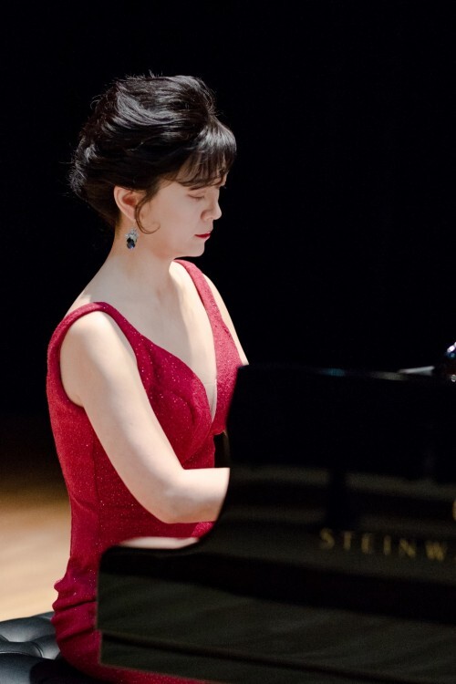张佳“浪漫之夜”钢琴音乐会在天津大剧院举行(最新发布)