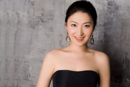 张佳“浪漫之夜”钢琴音乐会在天津大剧院举行(最新发布)