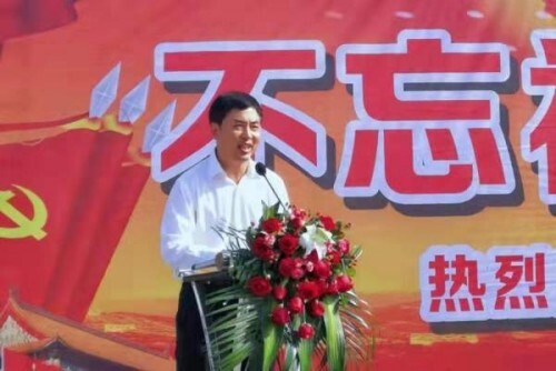 孙芳洲在"不忘初心牢记使命"主题教育活动上发言孝感市十大杰出青年