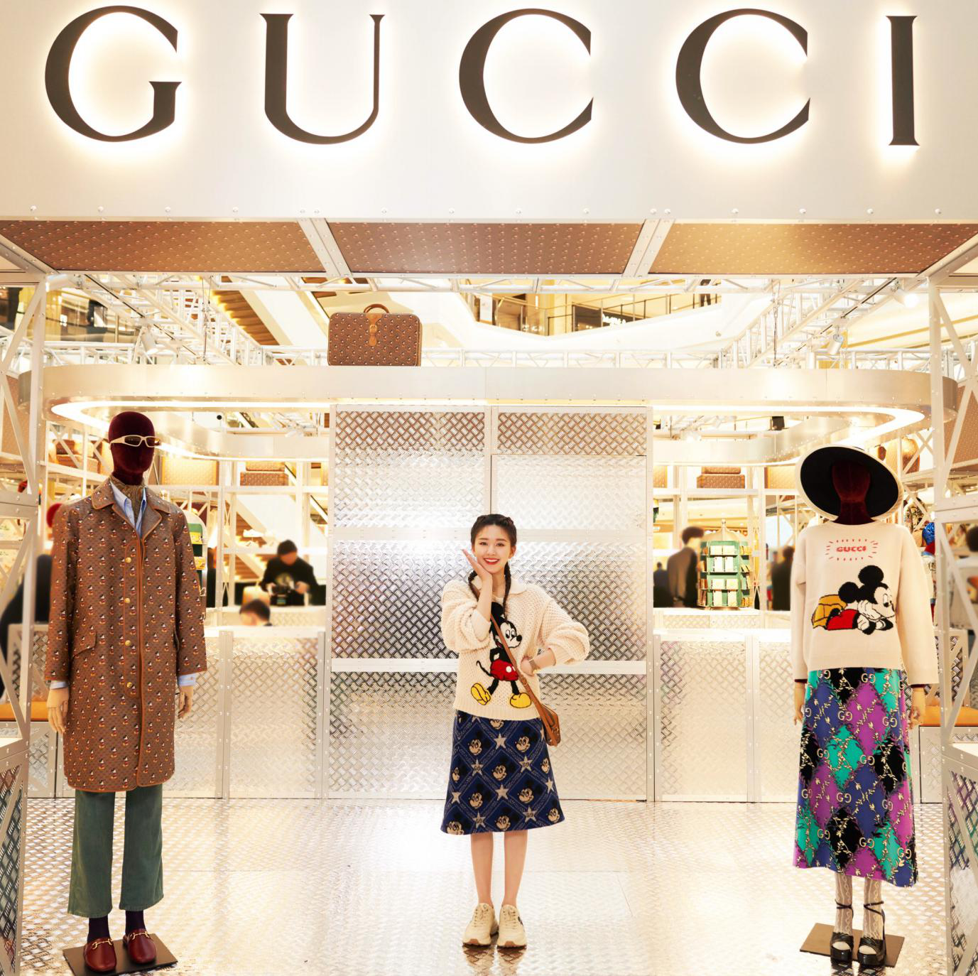 gucci pin 米奇主题限时店亮相中国 开启古驰2020中国新年系列全新