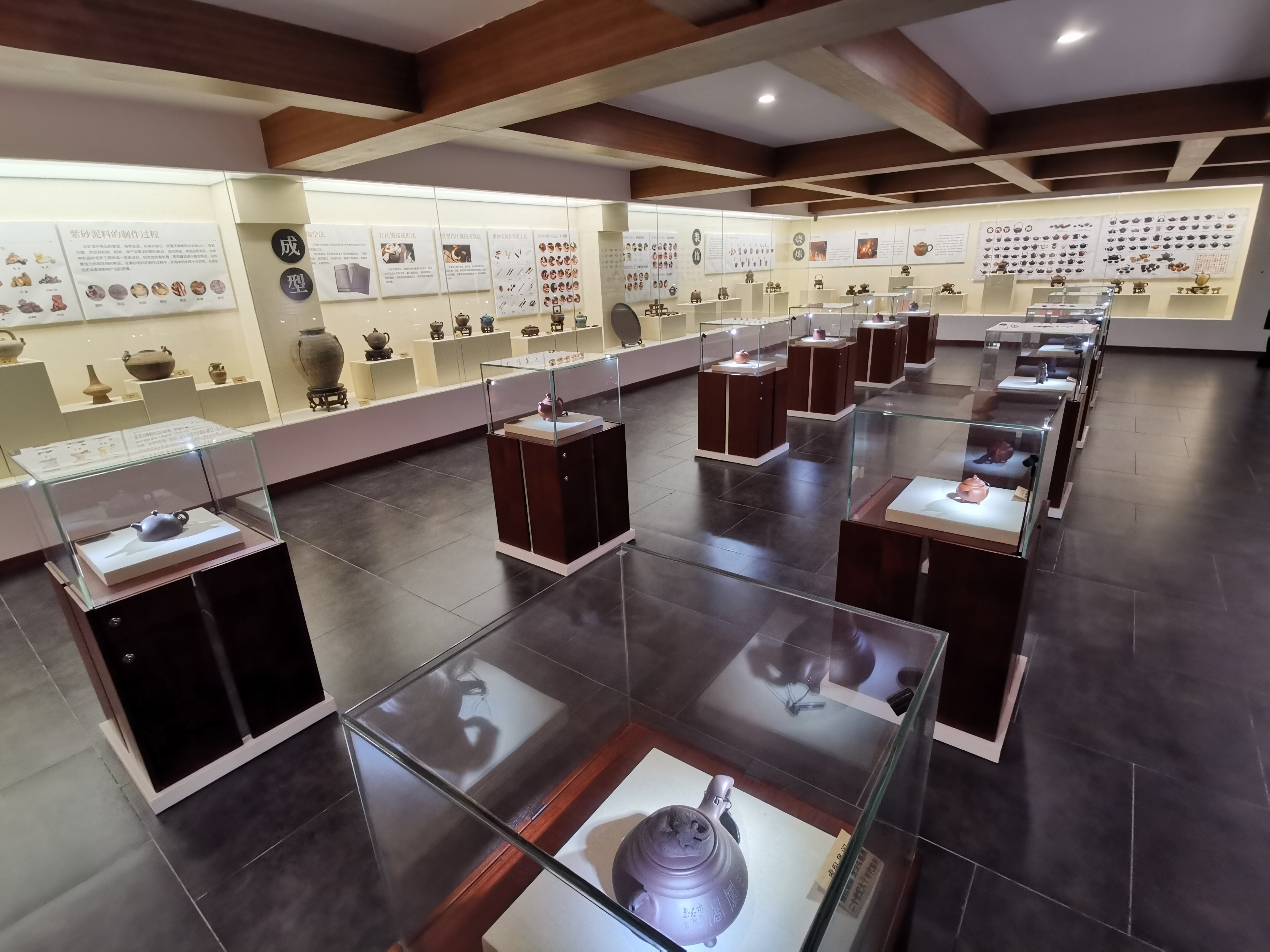 无锡市首家旅游研学基地在帅元紫砂博物馆揭牌