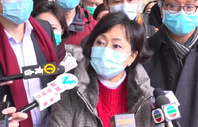 新型肺炎 市民网购口罩 香港百佳网逾10万人排队