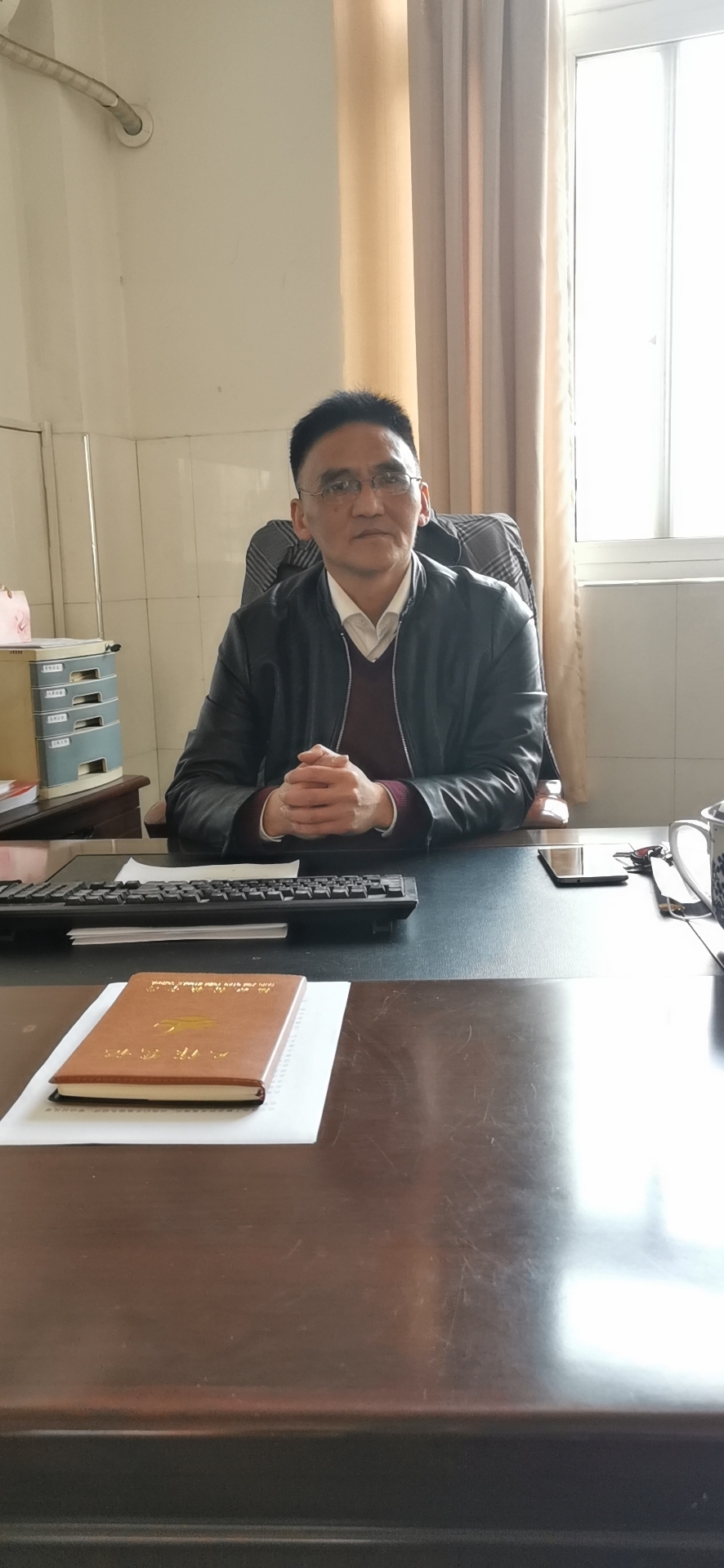 柯桥区杨汛桥中学校长钟建康扬正求实再创辉煌