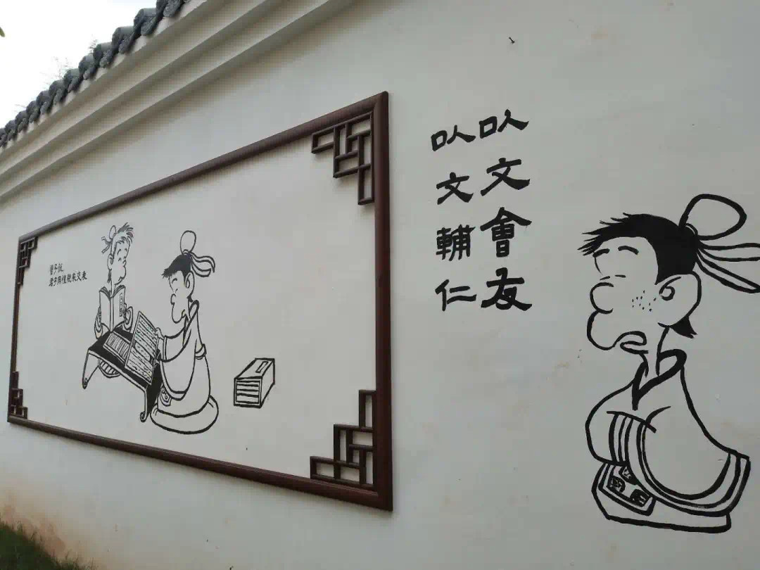 老师们说,希望这些墙画,能在校内营造一种国学氛围,激发孩子学习国学