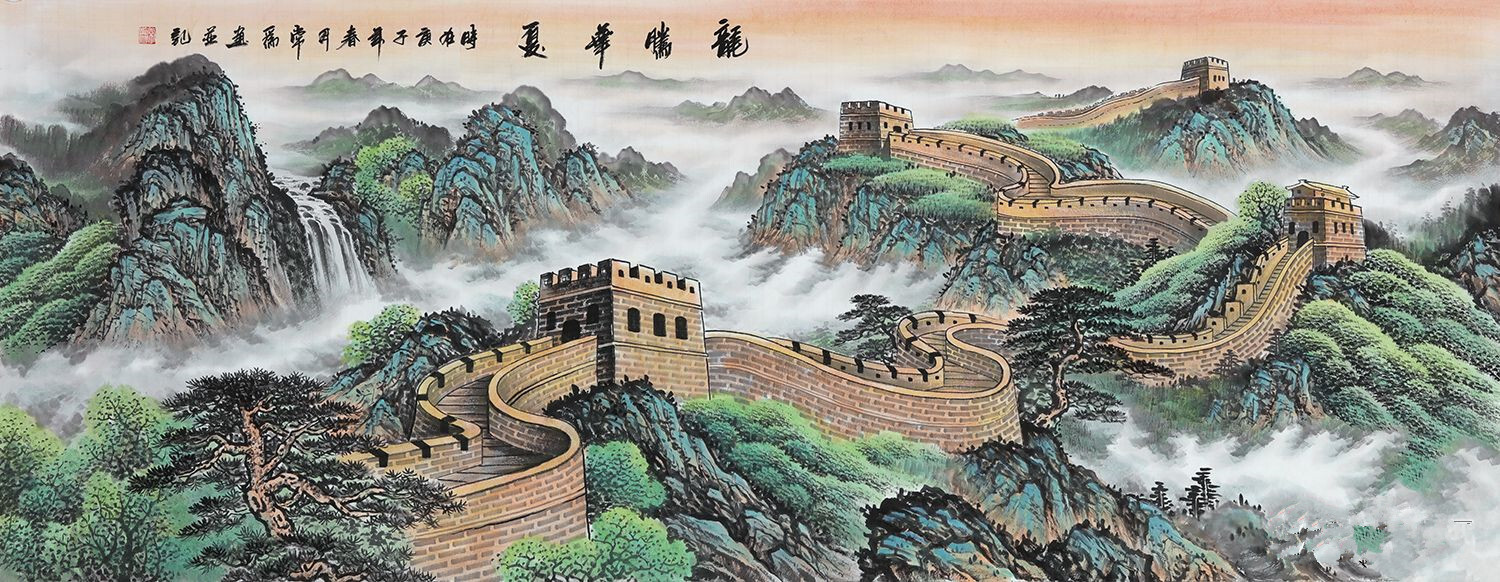 李林宏的这幅青绿长城国画描绘了一幅繁荣昌盛的景象,画家采用俯视的