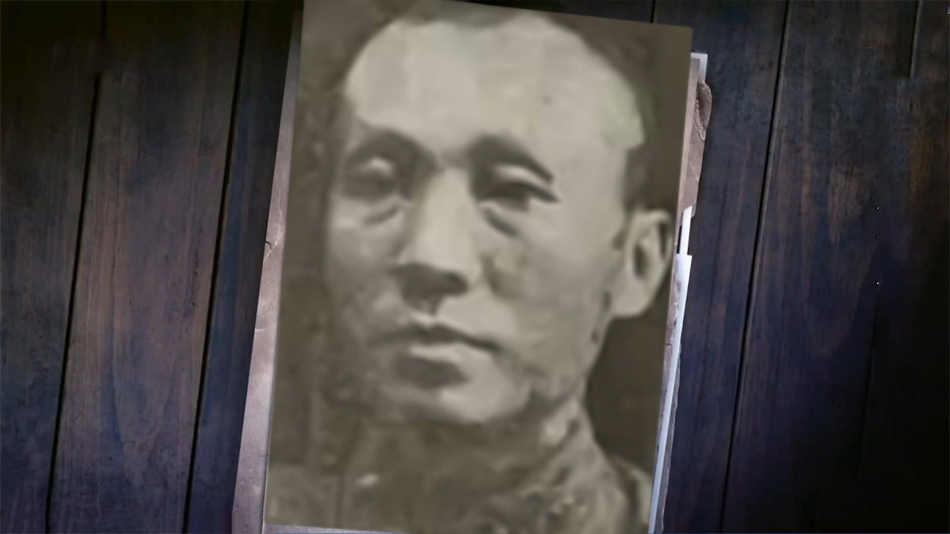 1950年广西两千群众联名上书，要求把国军中将钟祖培枪决，为何？