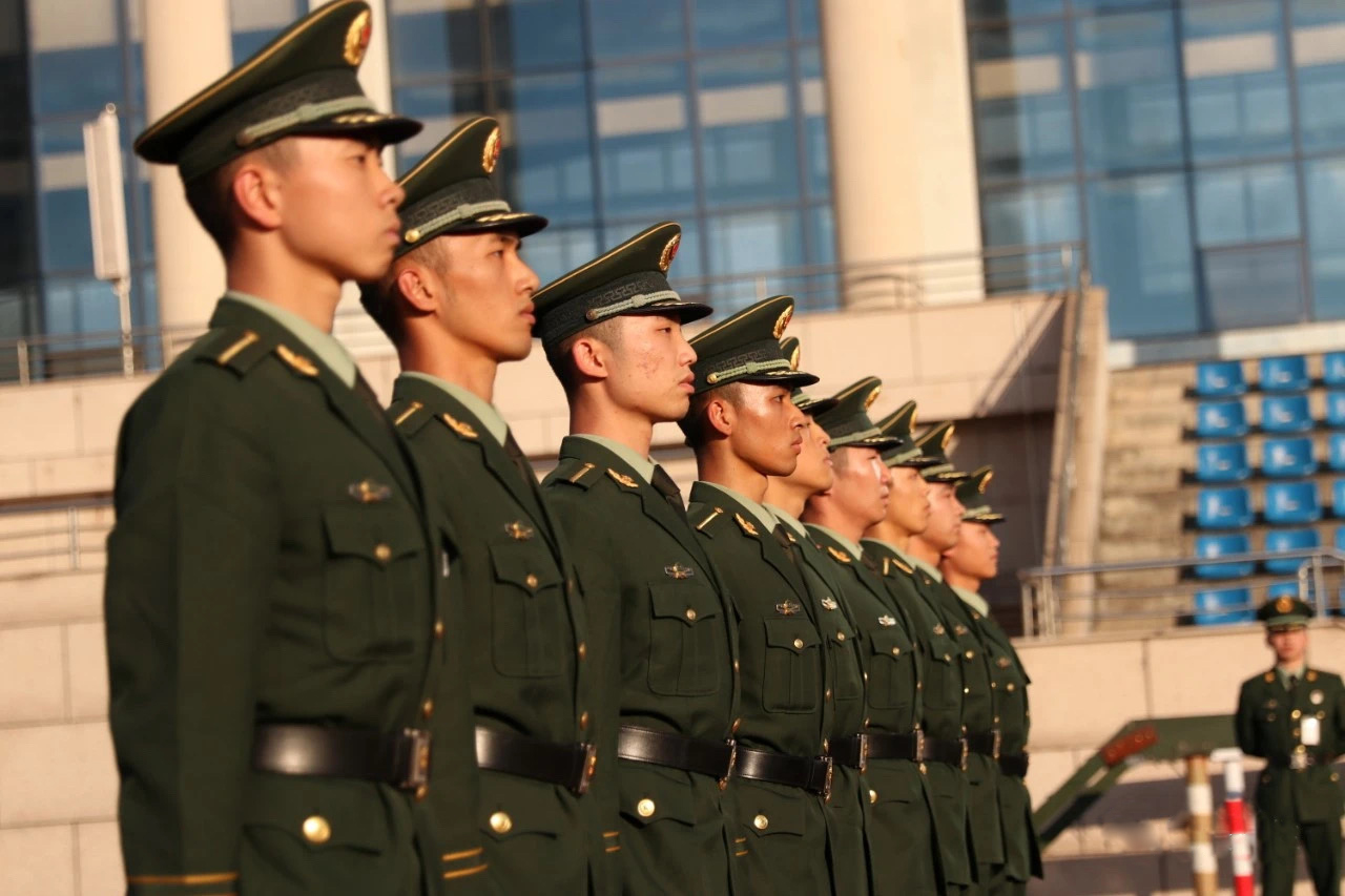 经国务院批准改建为中国人民武装警察部队水面船艇学校,隶属武警总部