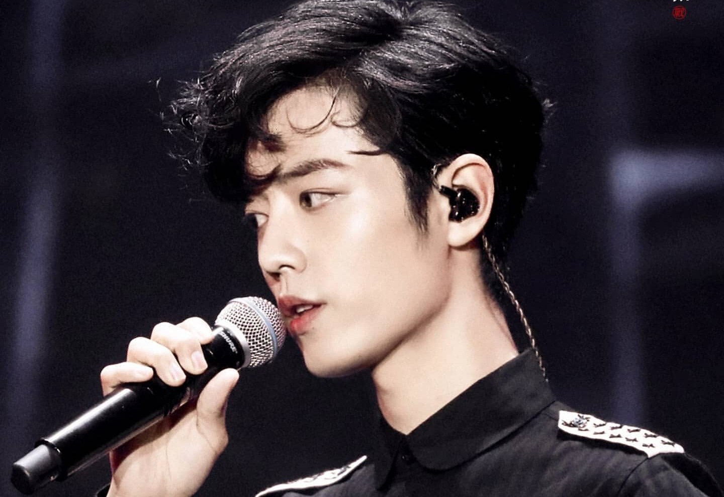 无法和解，肖战工作室道歉后，《余生》遭到了黑粉更猛烈的抵制