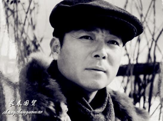 谢园1959年出生于北京,毕业于北京电影学院表演系78级
