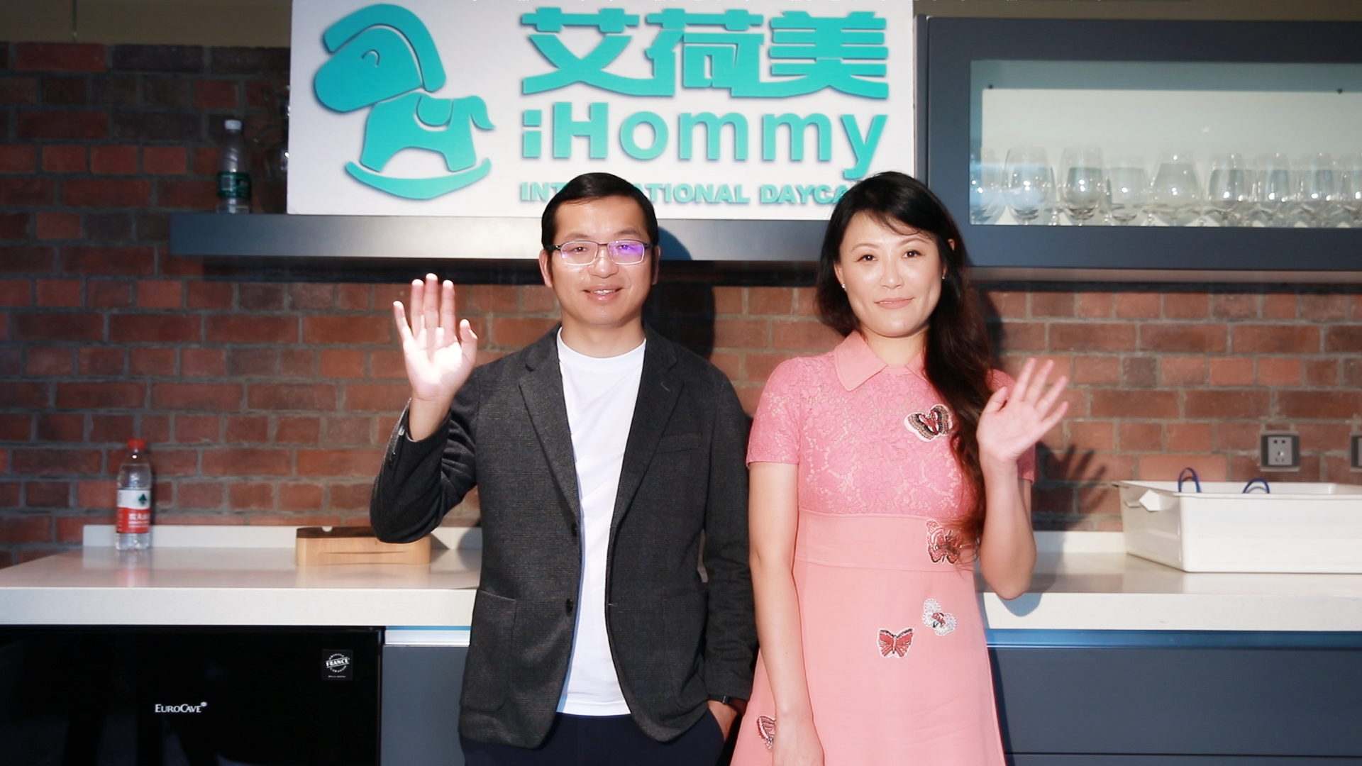 最后,关于托育这一行,赵彬彬说:"只要用心做好每一件事,它一定会反馈