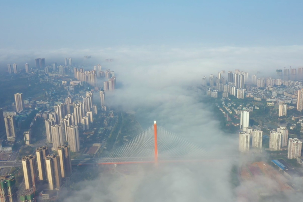 航拍| 重庆潼南:晨雾缭绕宛如海市蜃楼