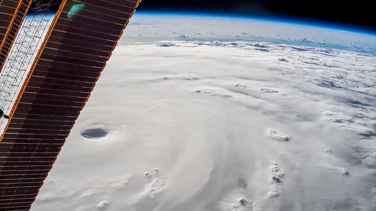 太空看地球，国际空间站上看见的超强台风苏德洛