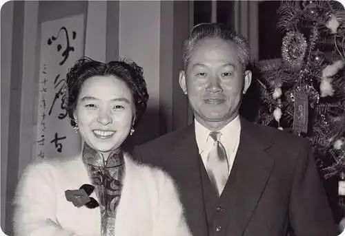 1950年孙立人收到陈毅策反信后问:怎么不是朱德写的