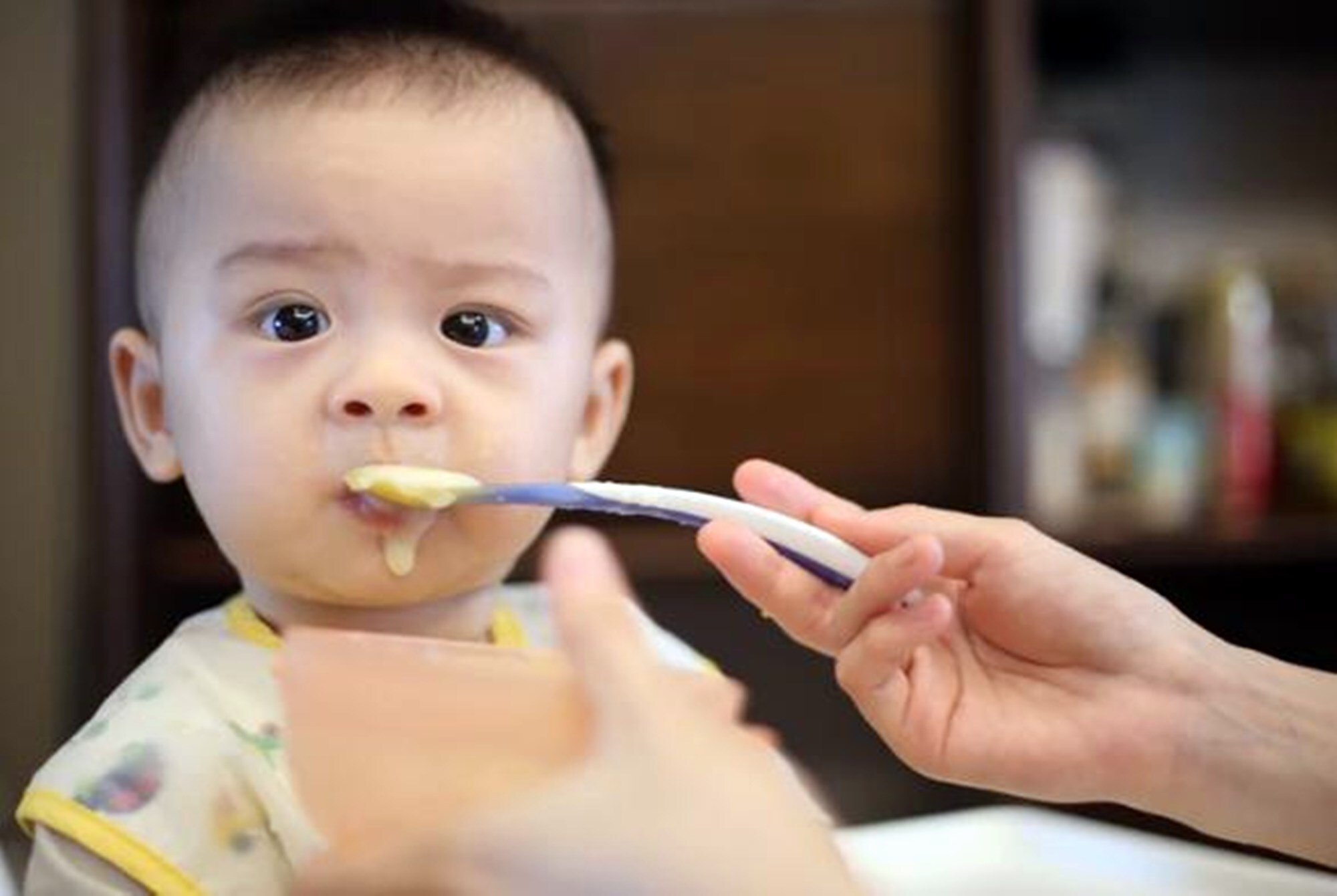 宝宝多大可以吃肉？宝宝缺铁缺锌，90%是因为吃肉太晚|宝宝|吃肉|肉类_新浪育儿_新浪网
