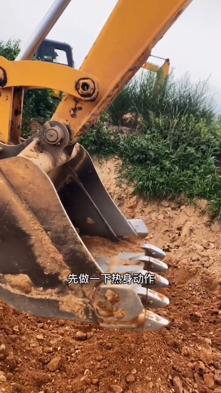 新老挖掘机，哪个更加厉害