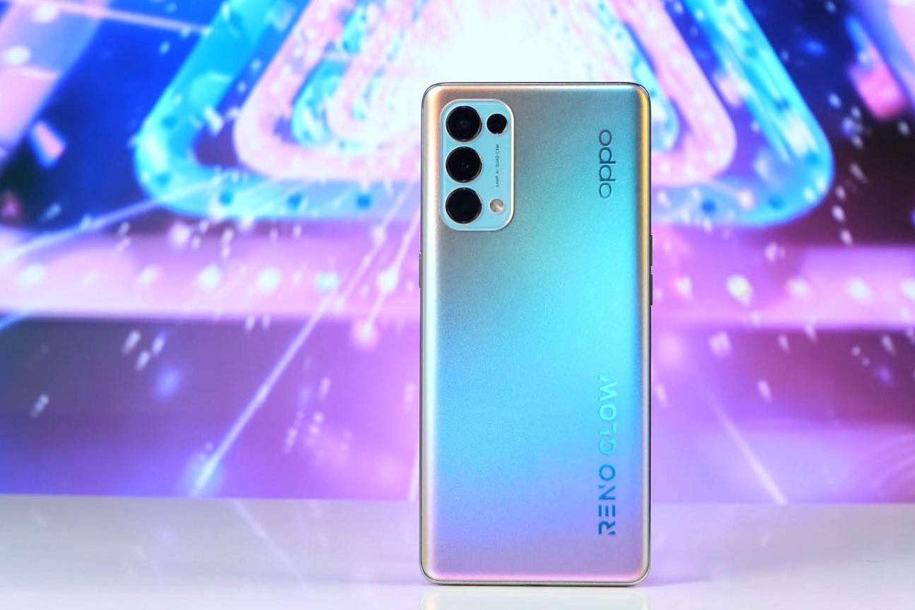 opporeno5系列这波排面太足了吧找来了转机星愿官来打call