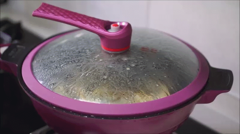 ok,填饱肚子,接着做菜,媳妇从抖音上看来的一道虎皮凤爪,非要现学现