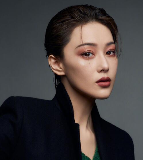 张馨予8年前素颜旧照曝光,端庄文静略显婴儿肥