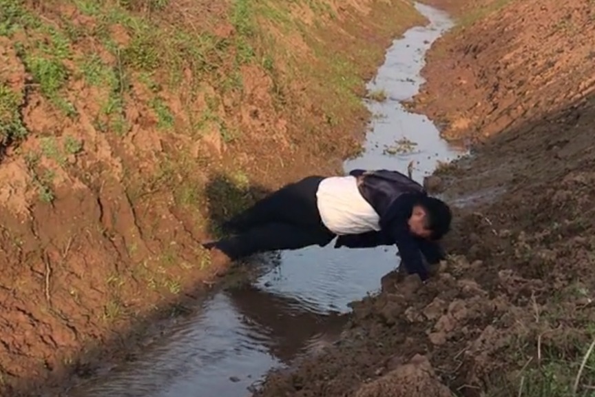 舍己为人,给大家搭个桥