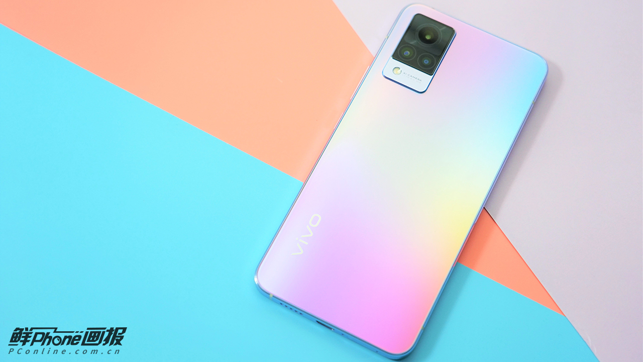 手机 正文1 1/10 这一次vivo s9的外观设计上,可以说很好的继承了前作