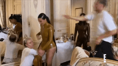 结果翻车成巧克力超人,美女这是