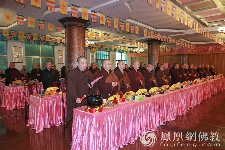 中国佛学院普陀山学院院长,观音法界管理中心主任,普济禅寺方丈道慈大