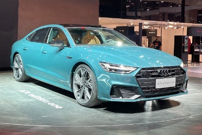 2021上海车展实拍奥迪a7l
