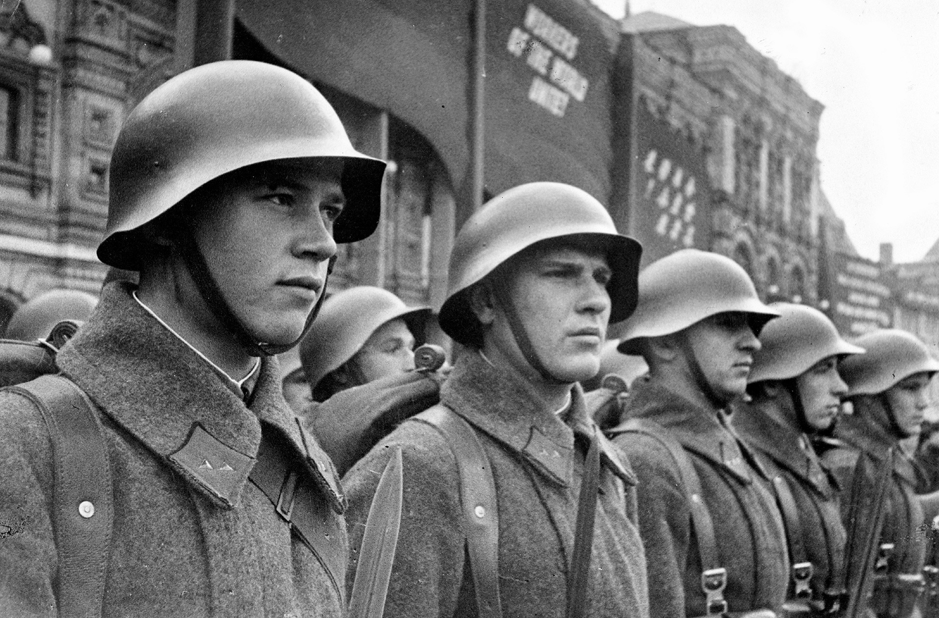 苏联1941年的一场阅兵仪式还是留下了浓墨重彩_大军事网
