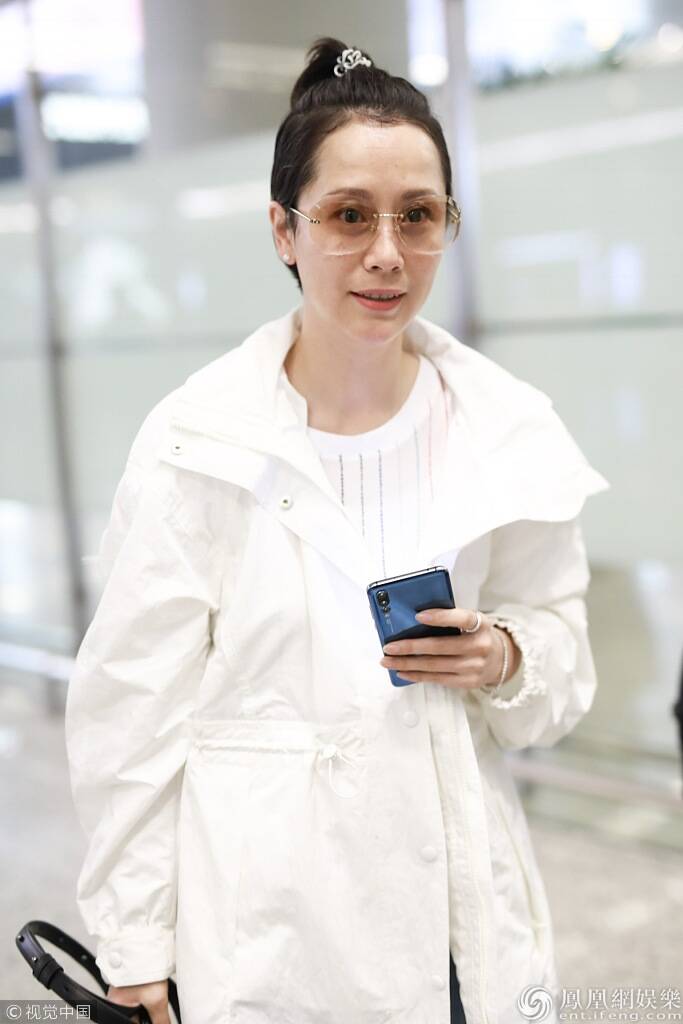 "国民媳妇"海清扎苹果头 难遮脸上"斑斑点点"