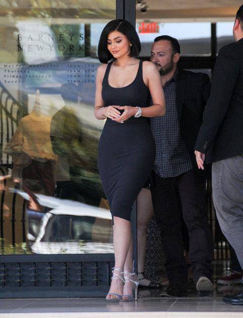 kyliejenner tyga,kyliejenner凯莉 凯利詹纳kylie jenner私服示范不输人性感气势